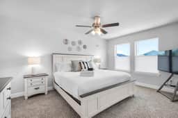 Modern Townhome Near Beaches, Zoo - Image 3