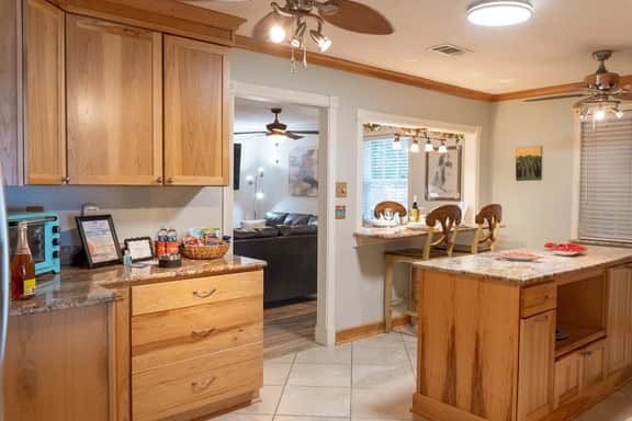 Private Oasis with Pool & Tiki Bar - Image 4